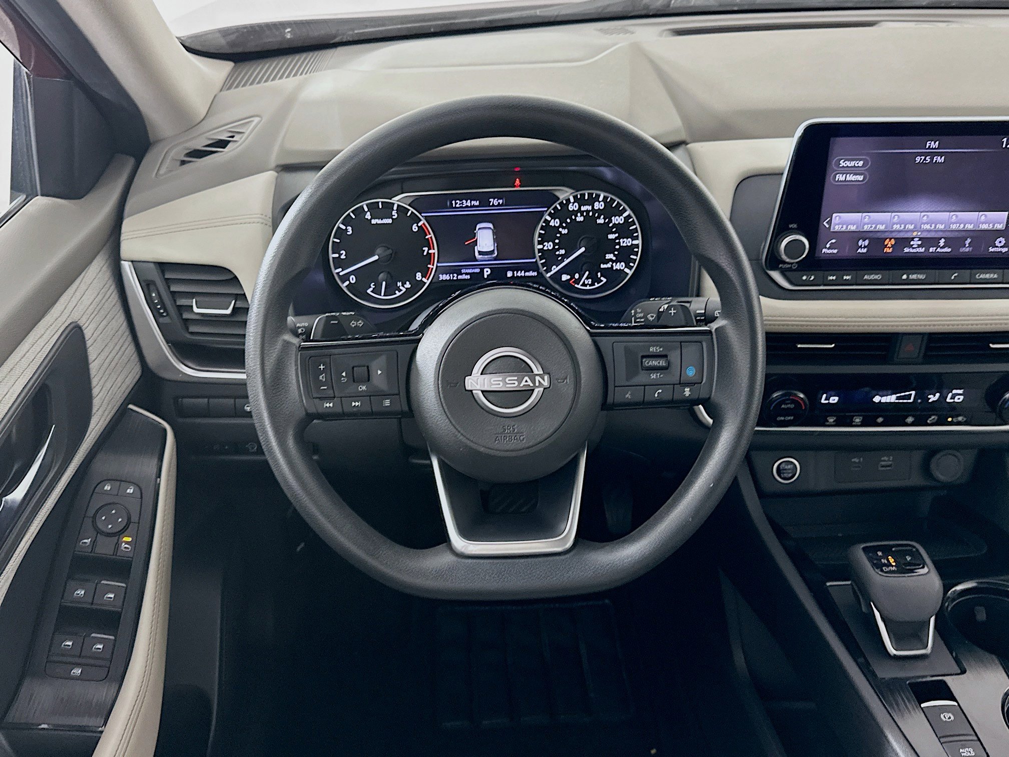 Used 2023 Nissan Rogue SV FWD image 18