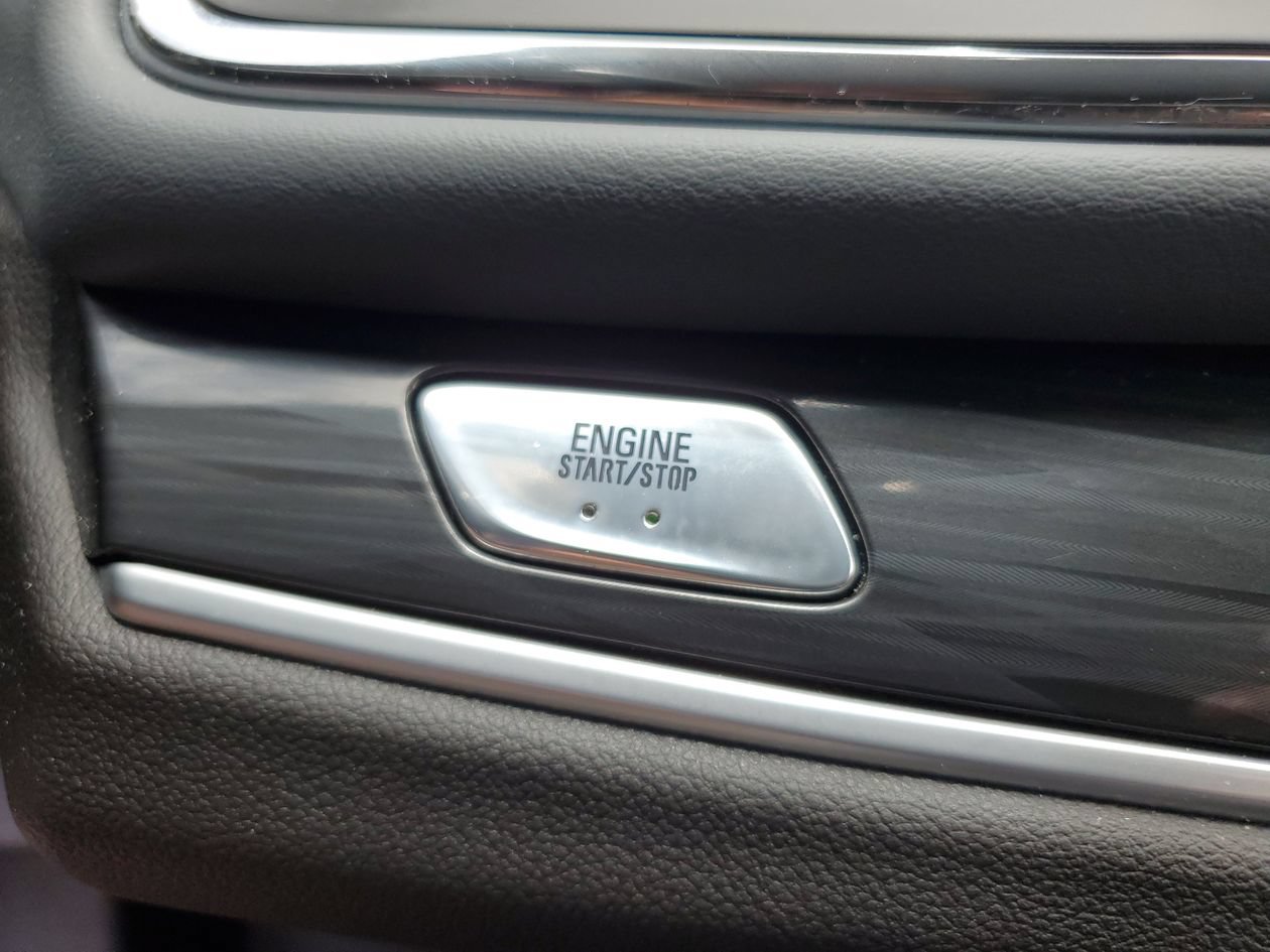 Used 2021 Buick Enclave Essence FWD image 22