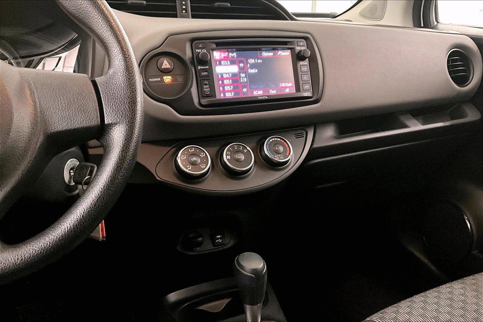 Used 2016 Toyota Yaris LE image 6