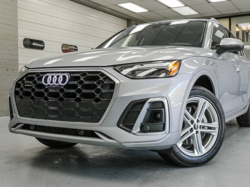 Used 2023 Audi Q5 e Premium Plus w/ Premium Plus Package AWD/4WD image 10