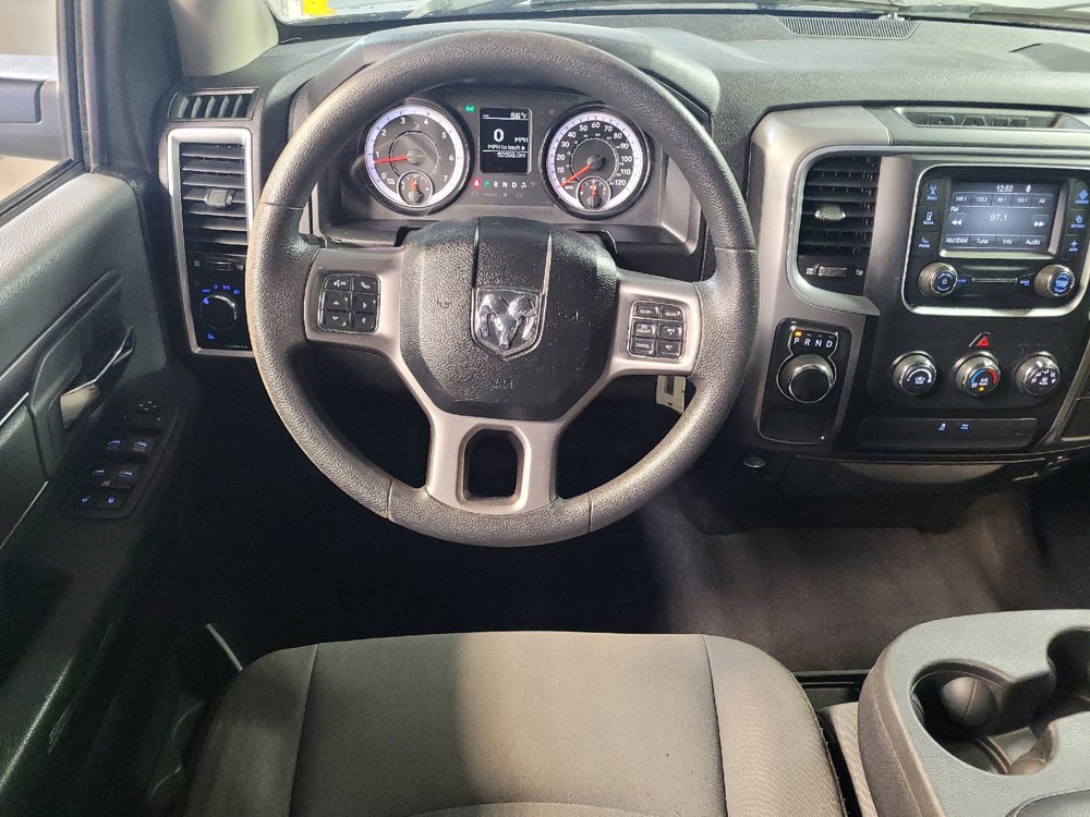 Used 2022 RAM 1500 Classic SLT image 22