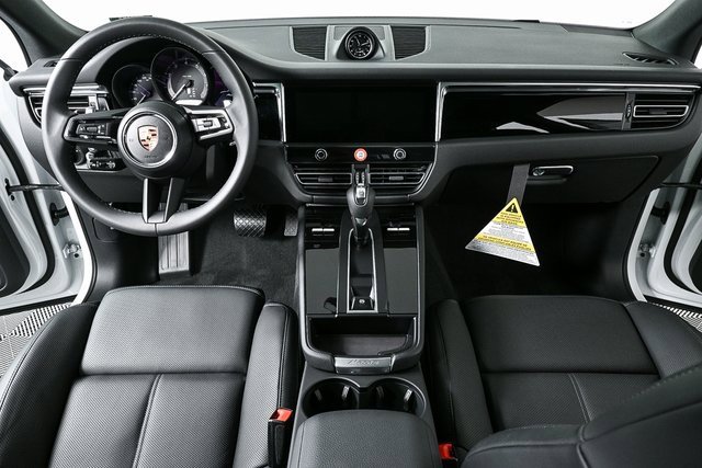 New 2025 Porsche Macan image 21