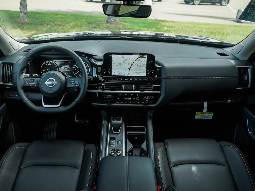 New 2025 Nissan Pathfinder SL w/ SL Premium Package image 15