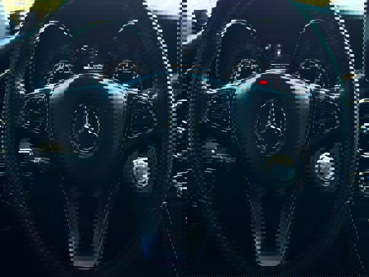 Used 2018 Mercedes-Benz C 300 Sedan w/ Premium Package image 31