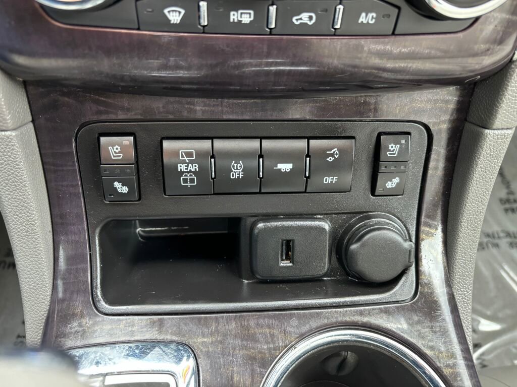 Used 2017 Buick Enclave Premium w/ Experience Buick Package image 26