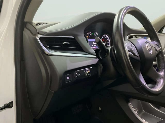 Used 2020 Buick Enclave Essence FWD image 20