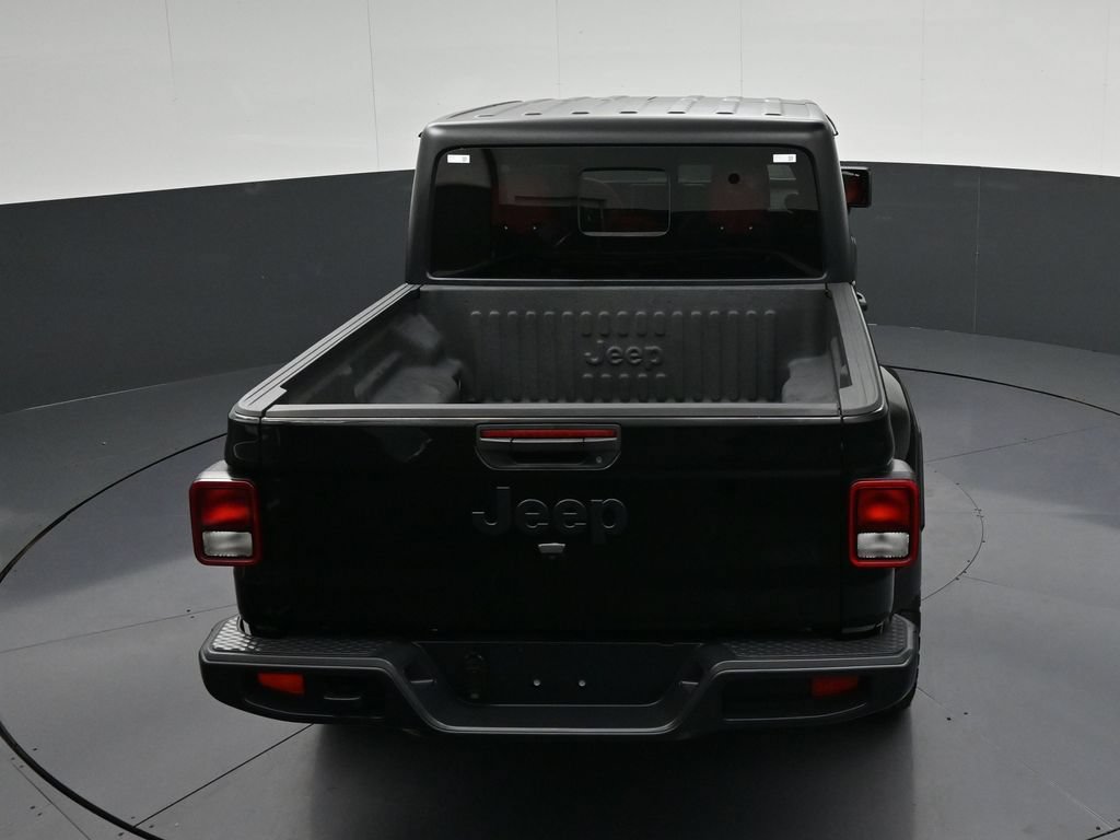 Used 2025 Jeep Gladiator Sport AWD/4WD image 17