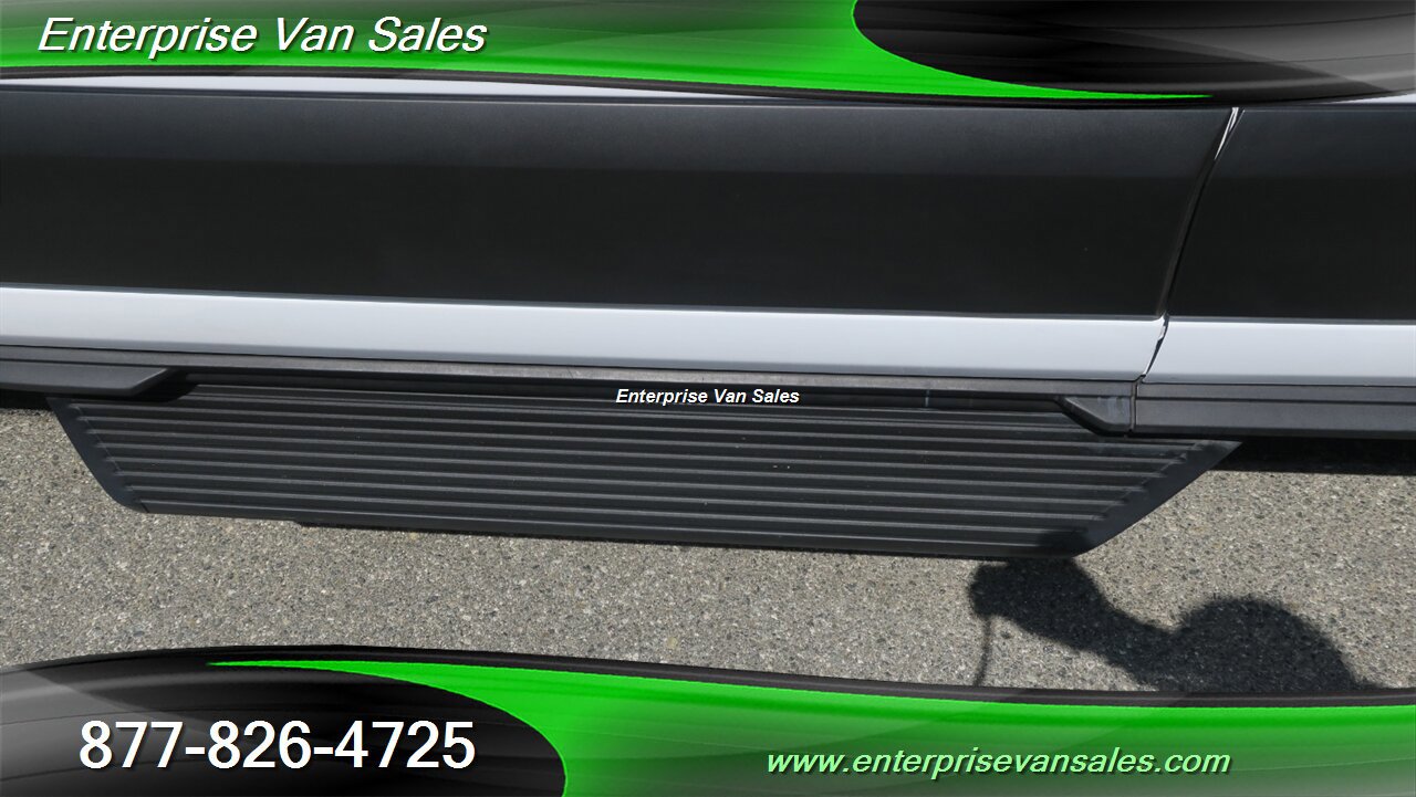 Used 2023 Ford Transit 350 XLT RWD image 12