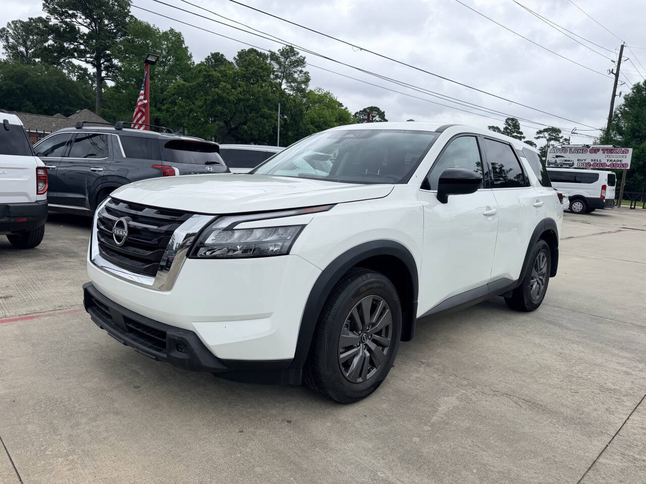 Used 2025 Nissan Pathfinder S FWD image 38
