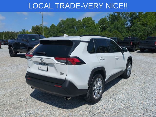 Used 2019 Toyota RAV4 XLE Premium w/ Cold Weather Package AWD/4WD image 5