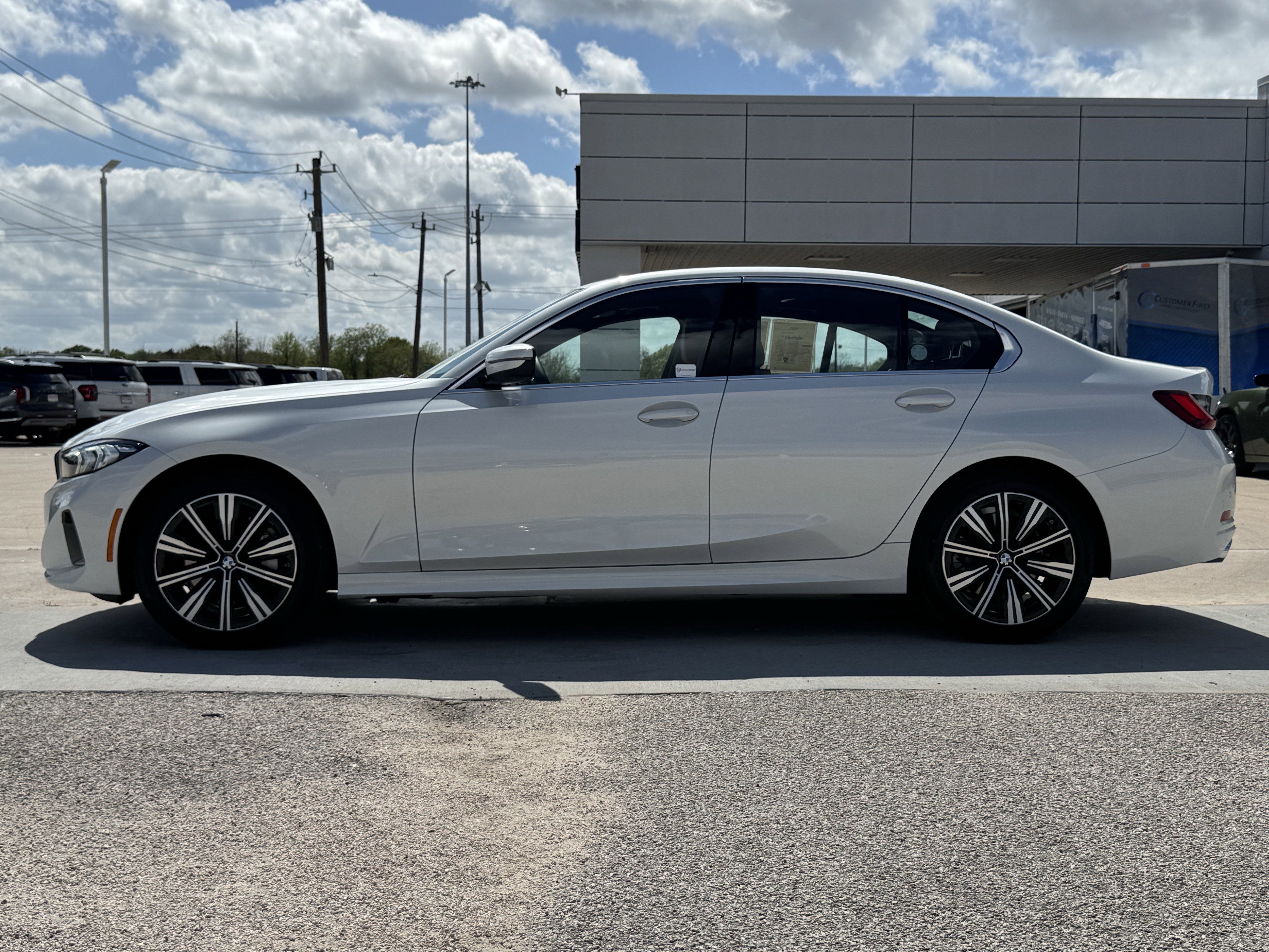 Used 2025 BMW 330i xDrive Sedan image 7