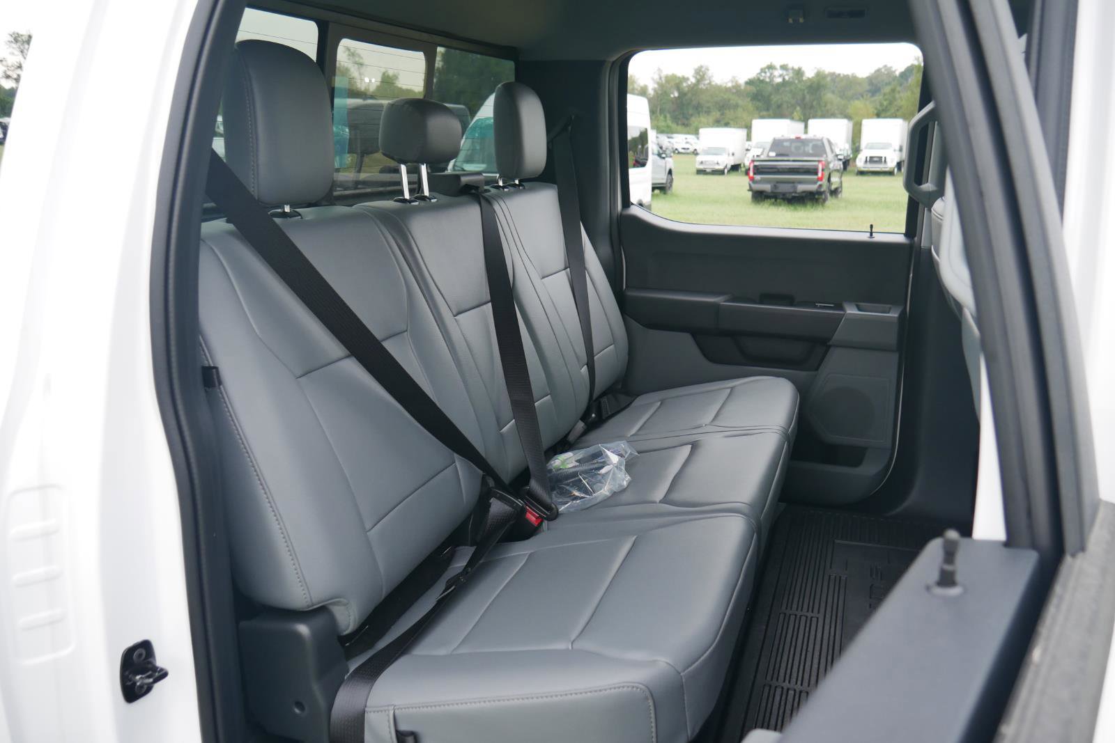 New 2025 Ford F350 XL w/ XL Chrome Package image 26