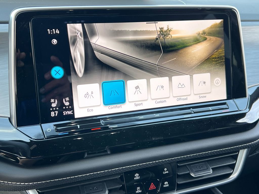 New 2026 Volkswagen Atlas Cross Sport SE image 25