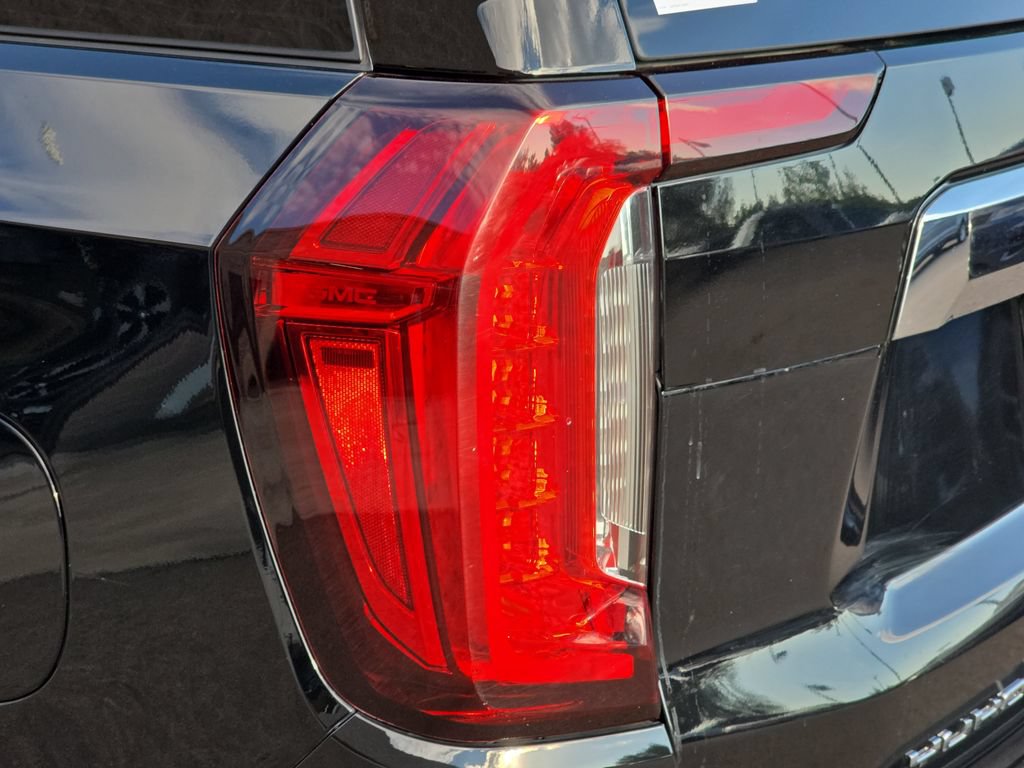 Used 2021 GMC Yukon SLT w/ SLT Luxury Plus Package AWD/4WD image 38