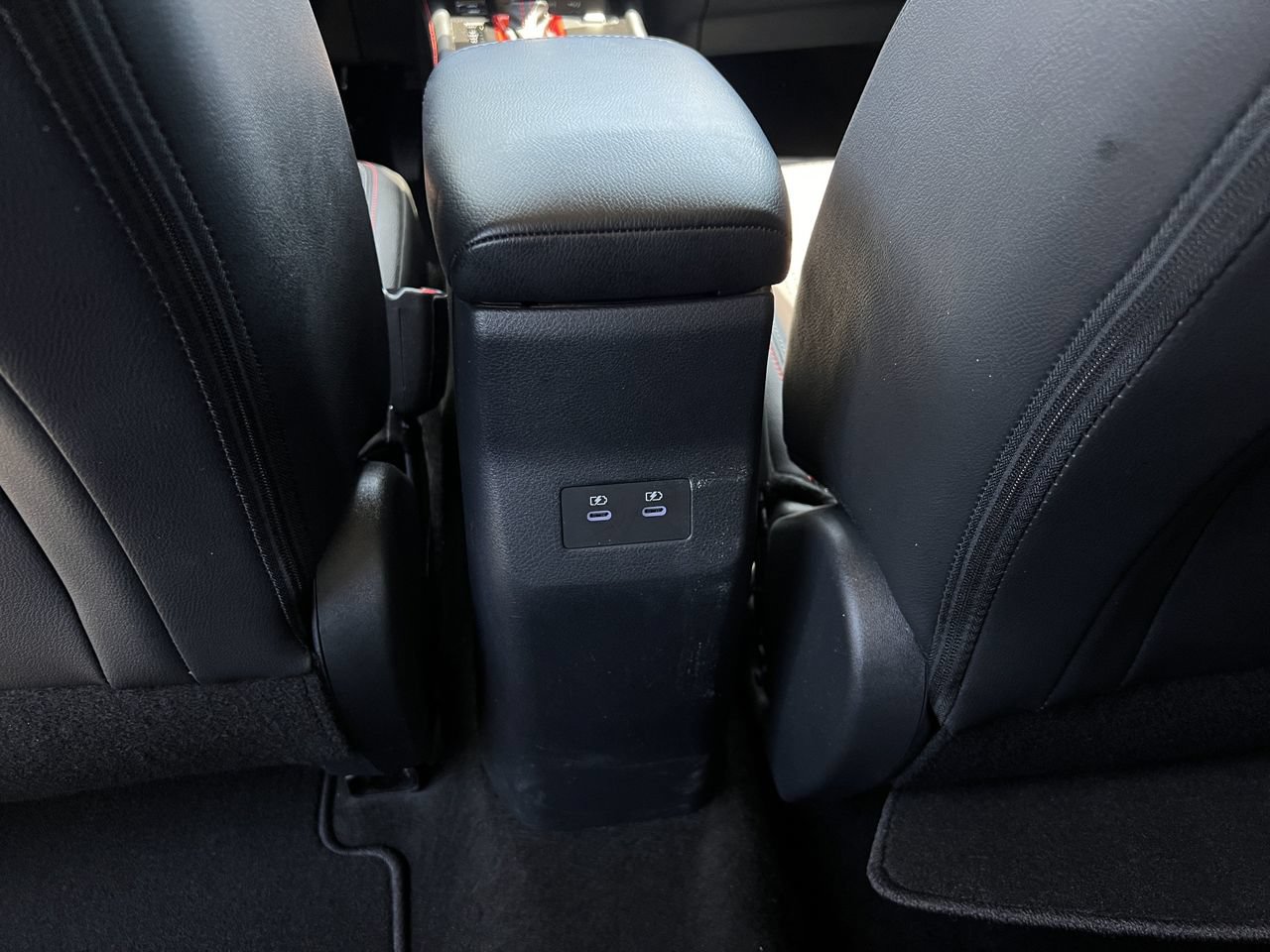 Certified 2026 Nissan Kicks SR FWD image 23
