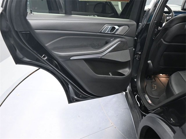 Used 2024 BMW X5 xDrive40i w/ Premium Package image 15