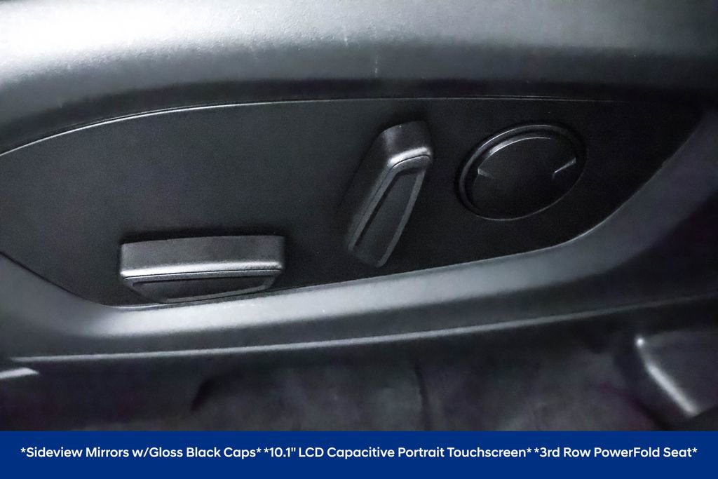 Used 2022 Ford Explorer Limited w/ Limited Technology Package image 7