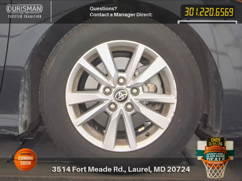 Used 2025 Toyota Camry LE image 7