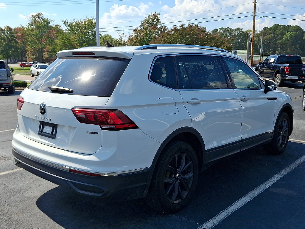 Used 2022 Volkswagen Tiguan SE AWD/4WD image 7