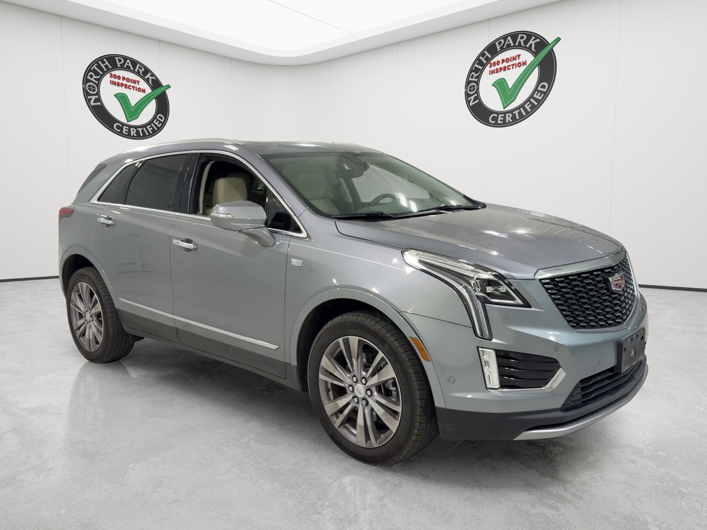 Used 2024 Cadillac XT5 Premium Luxury w/ Technology Package FWD image 7