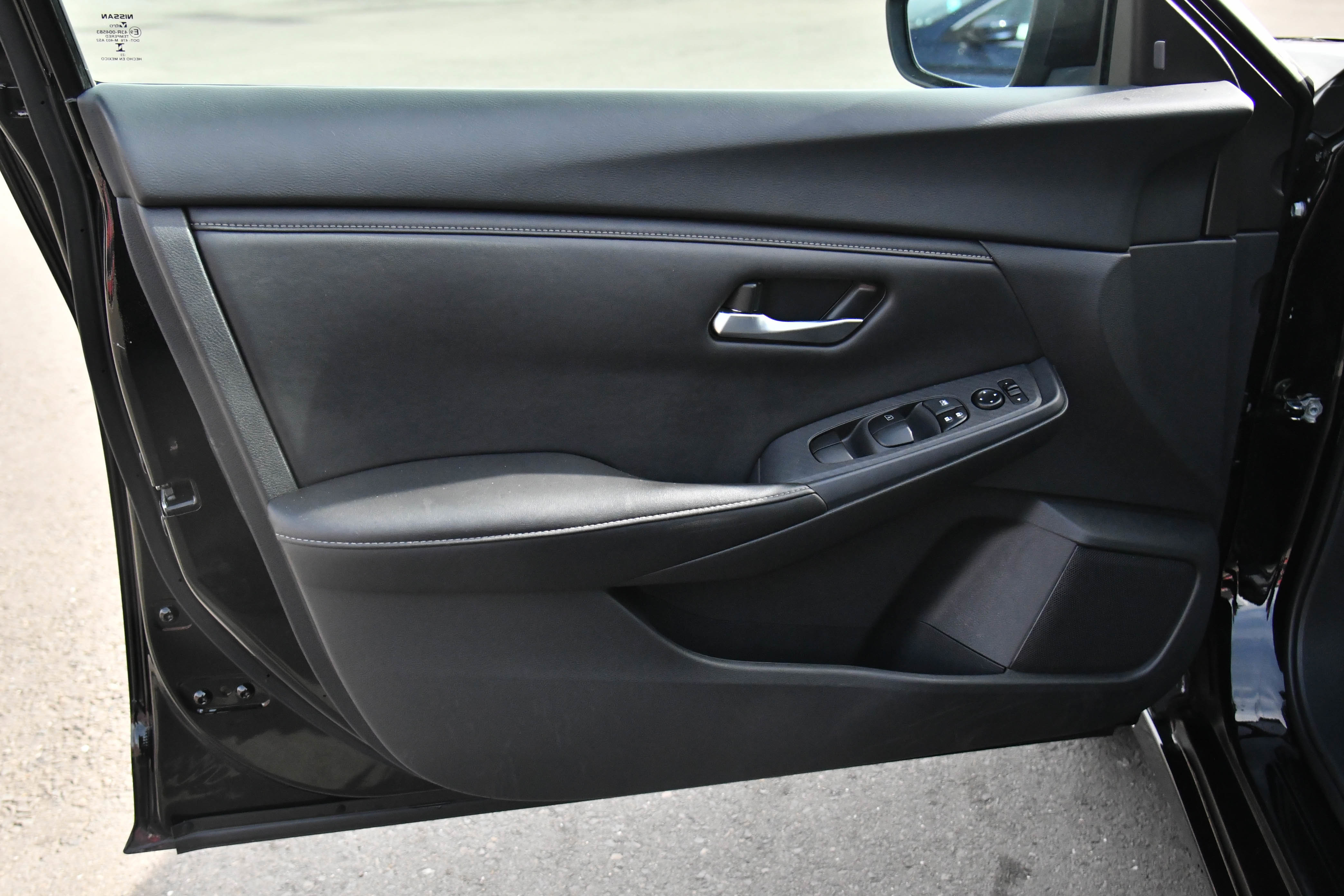 Used 2023 Nissan Sentra SV image 13