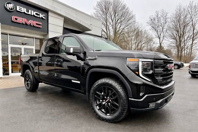 Used 2025 GMC Sierra 1500 Elevation w/ Elevation Premium Package image 6