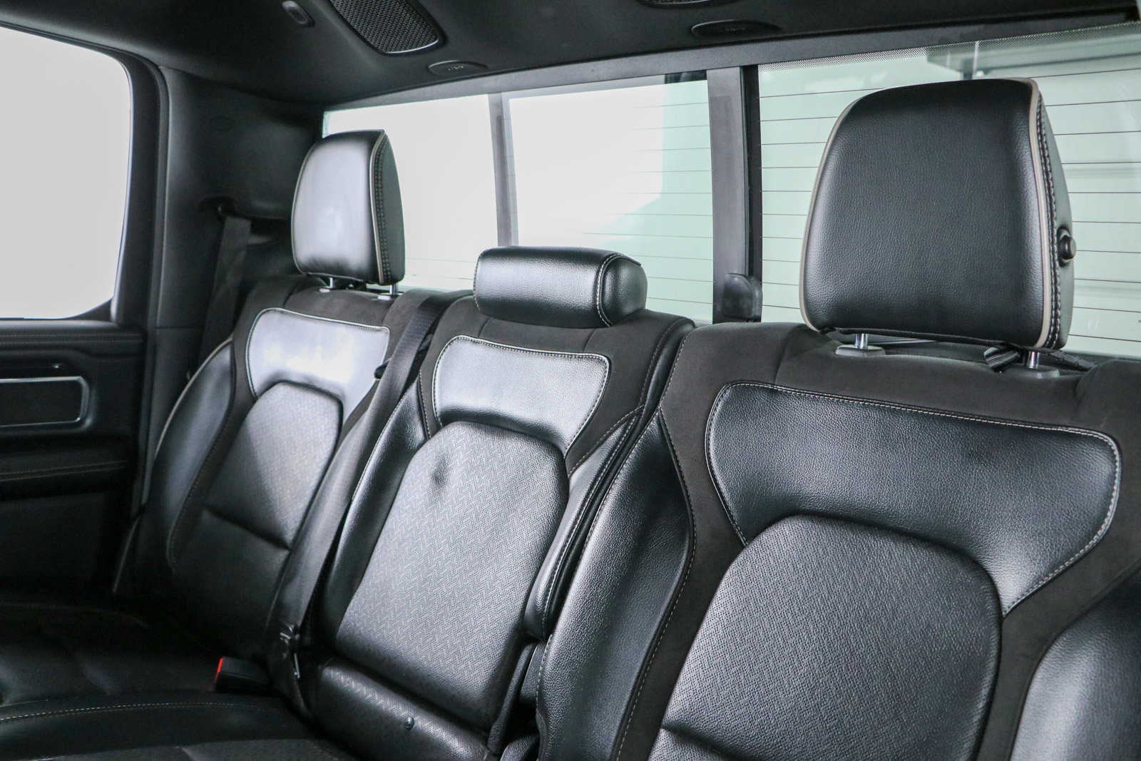Used 2021 RAM 1500 Laramie w/ Sport Appearance Package AWD/4WD image 25