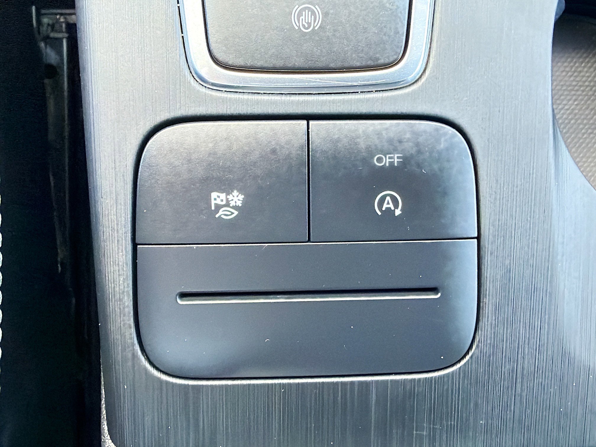 Used 2020 Ford Escape SEL image 29