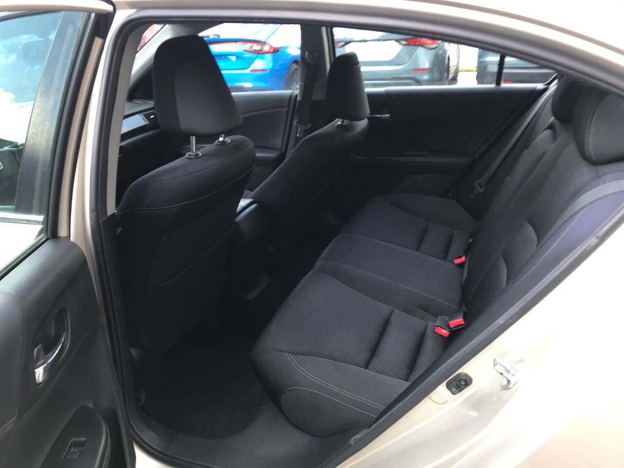 Used 2015 Honda Accord Sport image 10