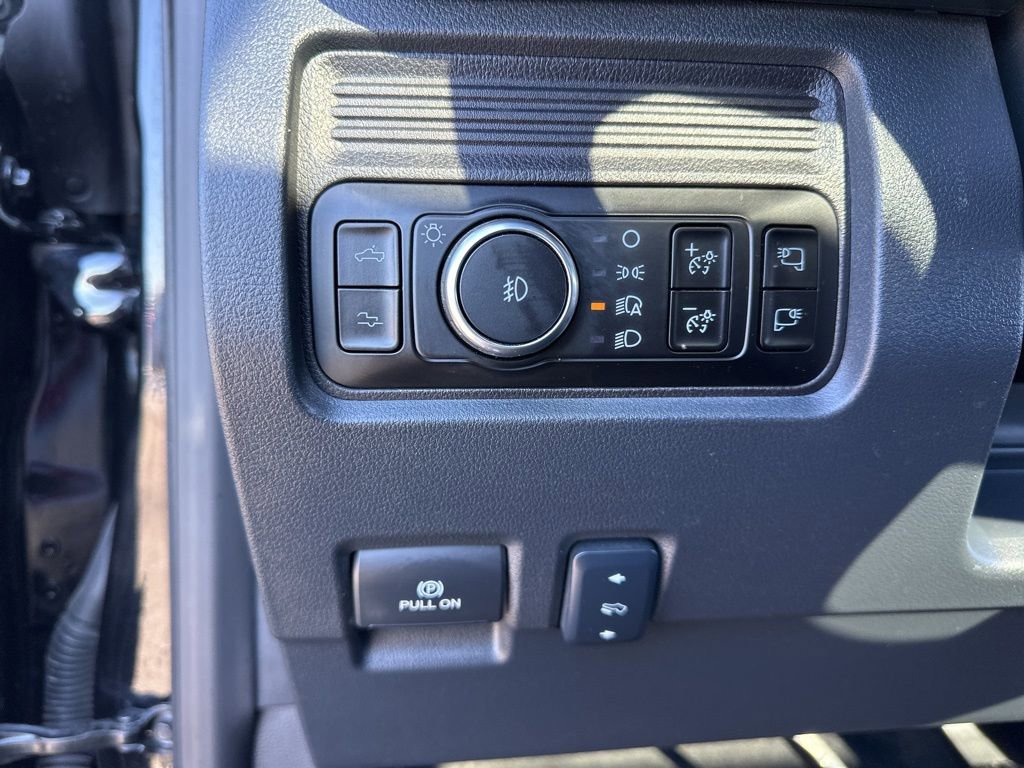 Certified 2025 Ford F250 Platinum image 20