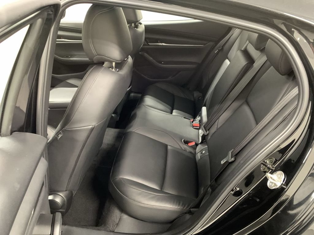 Used 2022 MAZDA MAZDA3 s FWD image 19