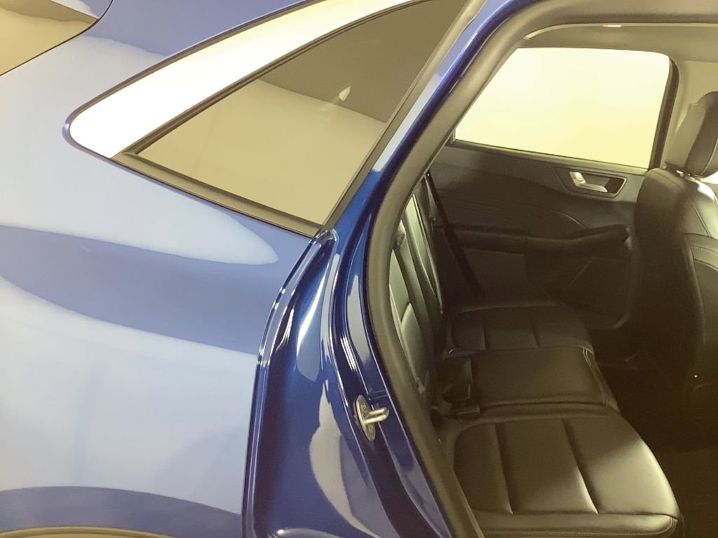 Used 2022 Ford Escape SEL image 10