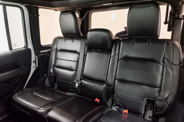 Used 2018 Jeep Wrangler Unlimited Sahara AWD/4WD image 28
