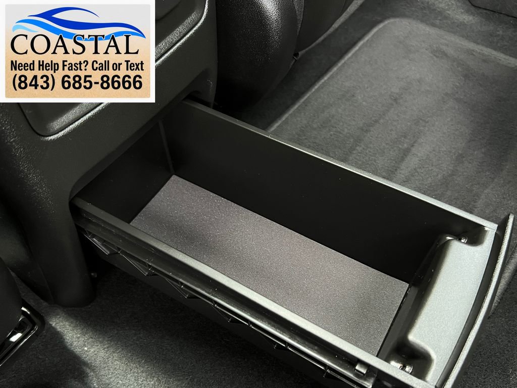 Used 2019 GMC Acadia Denali w/ Technology Package FWD image 22