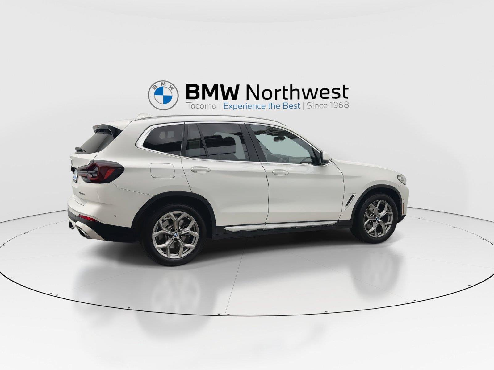 Used 2023 BMW X3 xDrive30i w/ Convenience Package w/ZPA AWD/4WD image 4