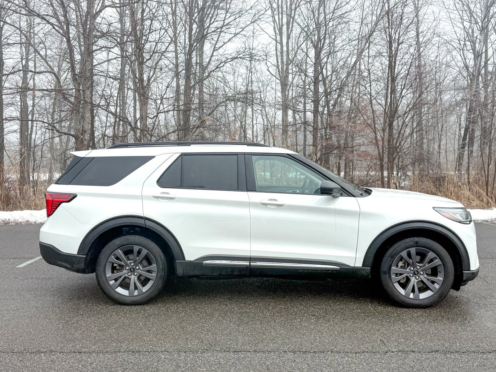 Certified 2025 Ford Explorer Active w/ Active Comfort Package image 7