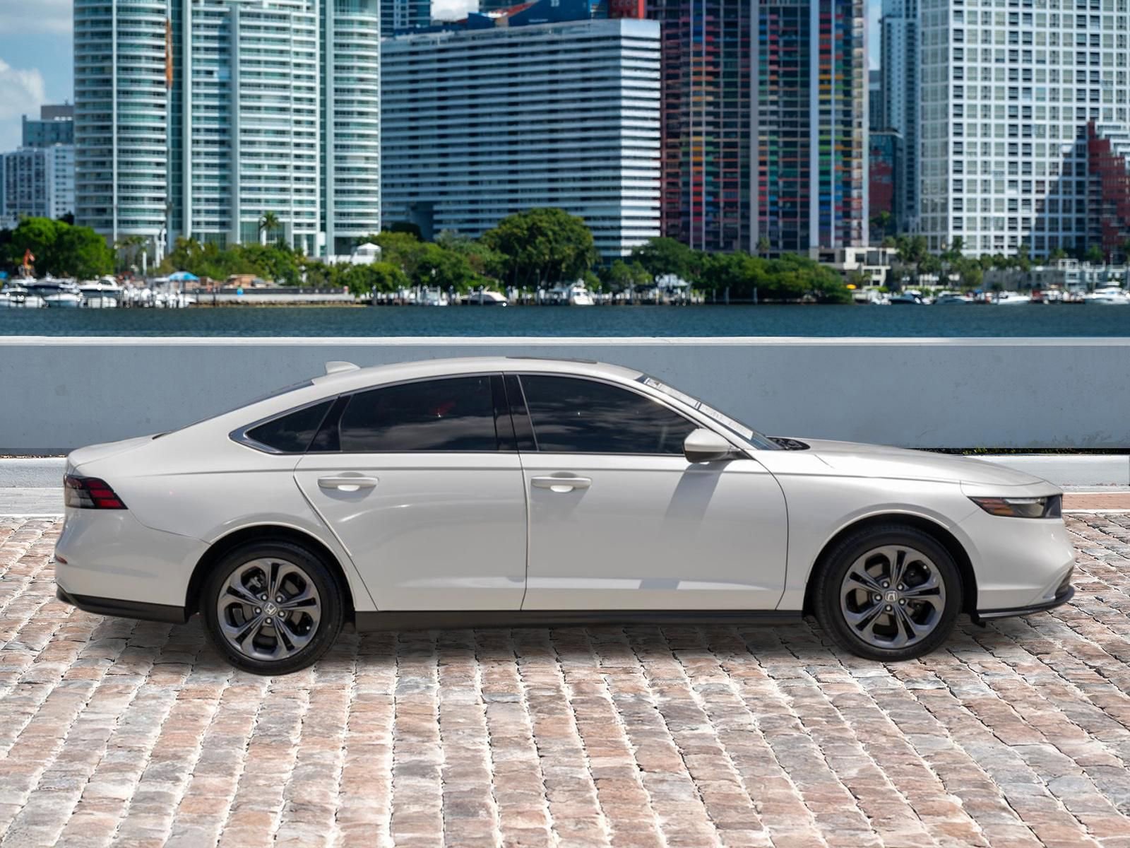 Certified 2023 Honda Accord EX image 4