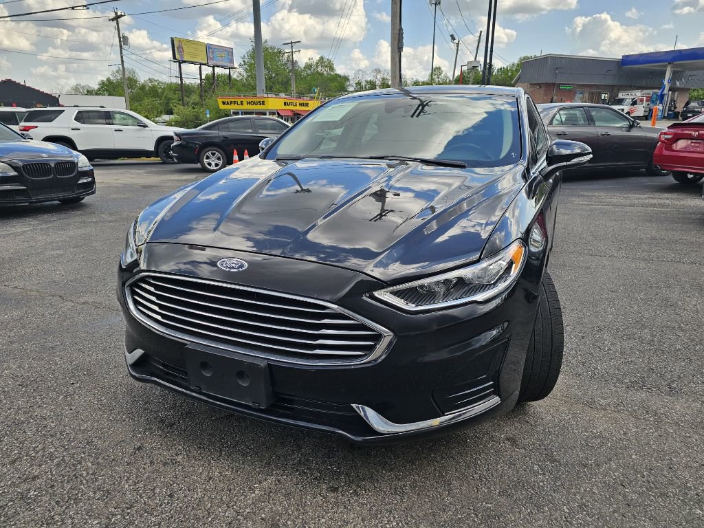 Used 2020 Ford Fusion SEL FWD image 2