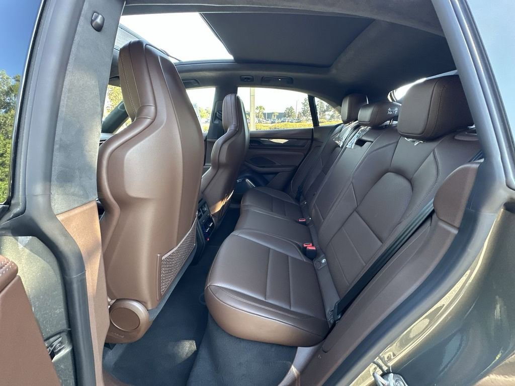 New 2025 Porsche Macan Turbo Electric image 19