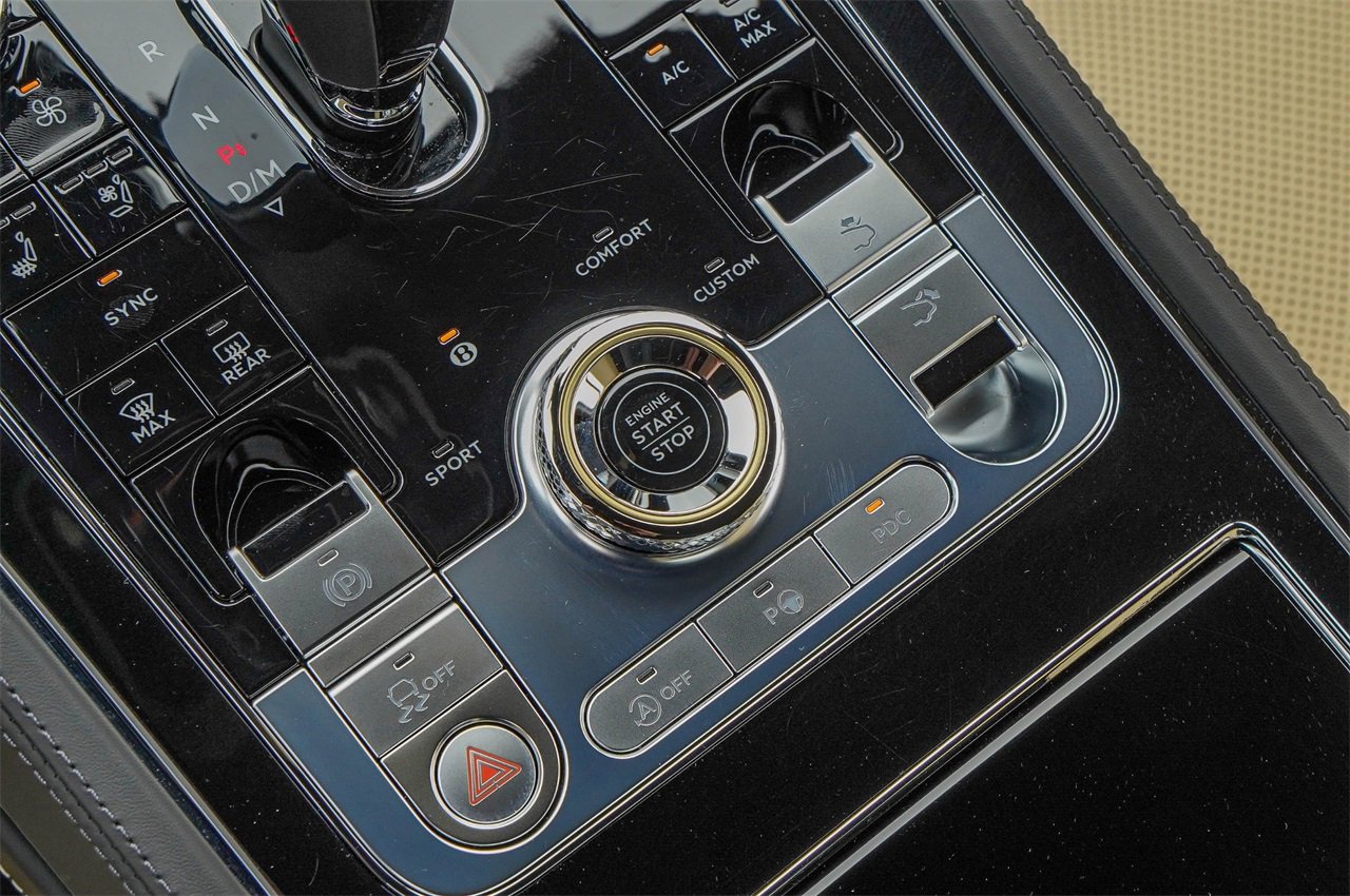 Used 2024 Bentley Continental GT image 33