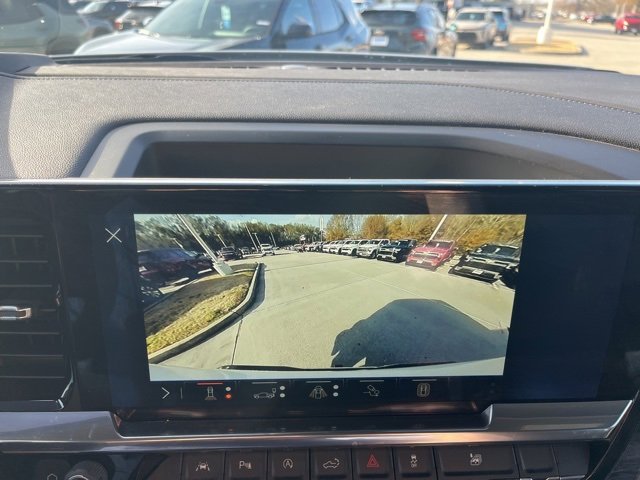 Used 2024 Chevrolet Silverado 1500 LTZ image 28