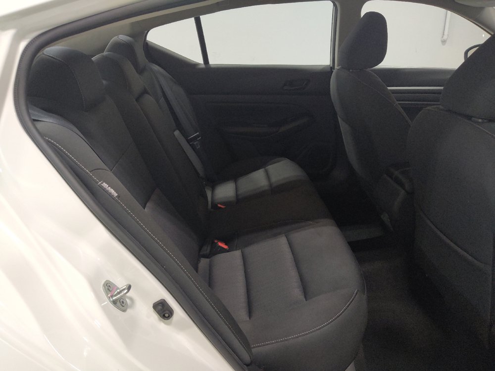 Used 2023 Nissan Altima 2.5 SV w/ SV Premium Package FWD image 19