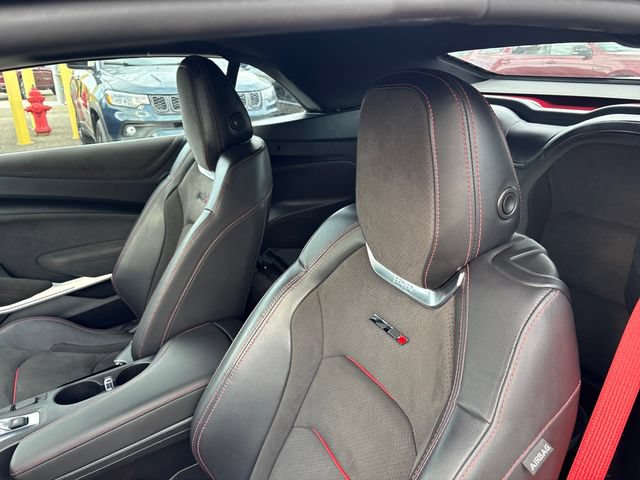 Used 2020 Chevrolet Camaro ZL1 RWD image 10