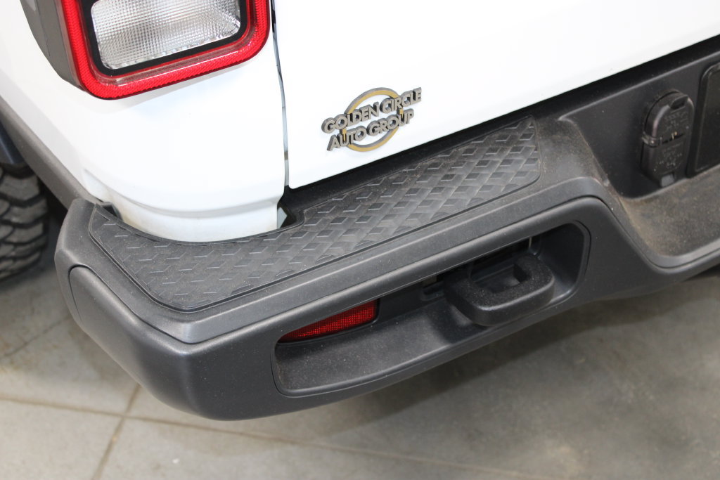 Used 2023 Jeep Gladiator Sport AWD/4WD image 30
