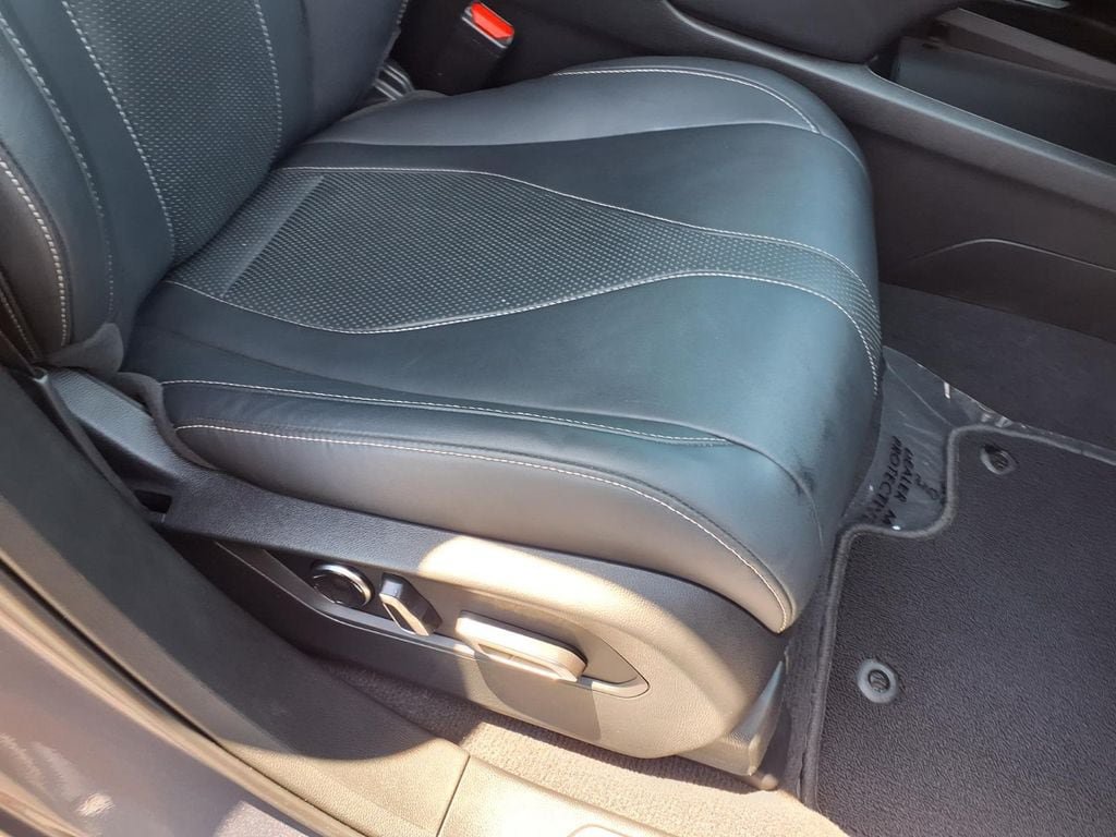 Used 2021 Acura RDX w/ Technology Package FWD image 21