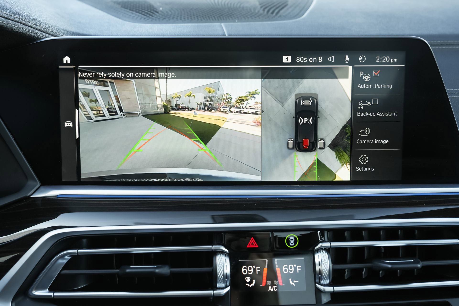 Used 2023 BMW X6 xDrive40i w/ Climate Comfort Package image 14