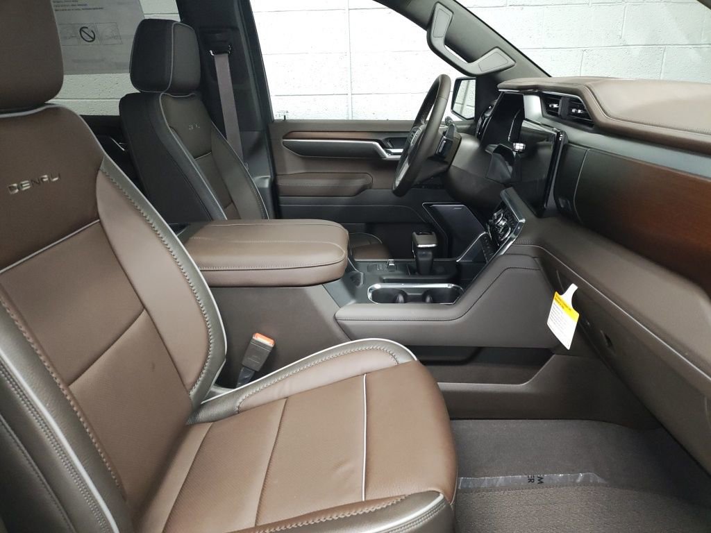 New 2026 GMC Sierra 1500 Denali w/ Denali Reserve Package image 7
