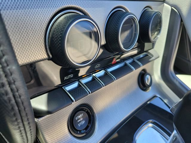 Used 2016 Jaguar F-TYPE Convertible RWD image 30