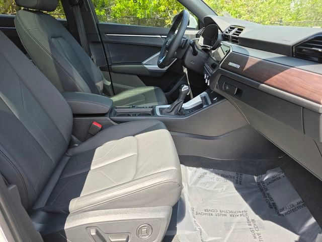 Used 2024 Audi Q3 2.0T Premium Plus w/ Premium Plus Package AWD/4WD image 10