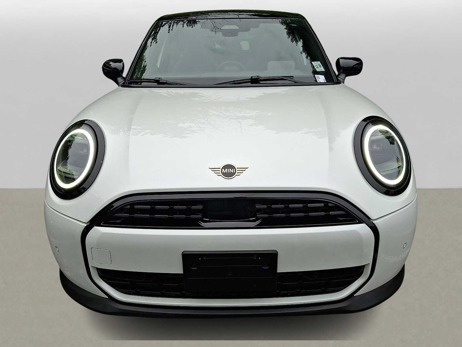 Used 2026 MINI Cooper 4-Door Hardtop FWD image 2